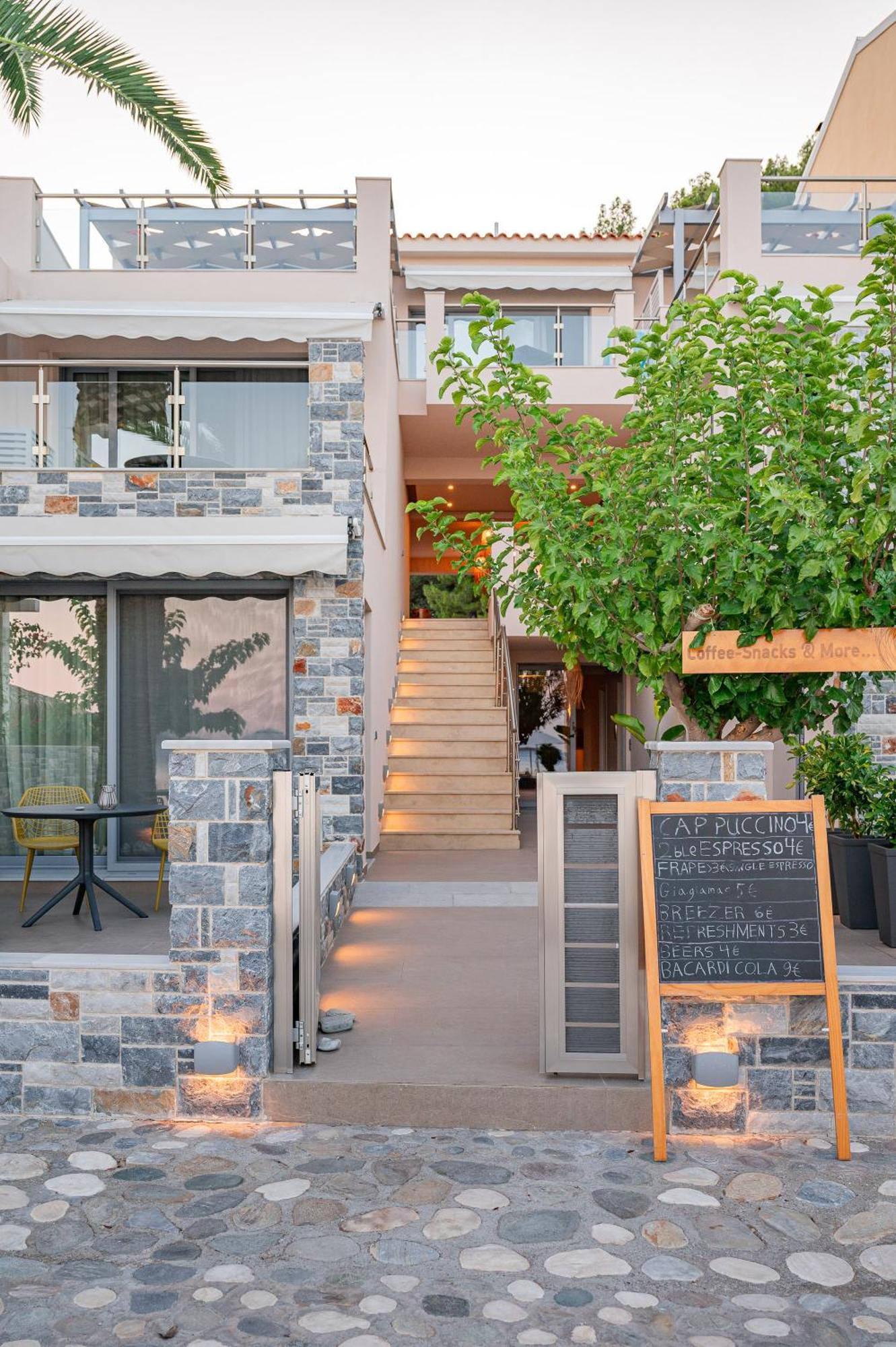 8Moons Boutique Apartments Kokkari Exterior photo